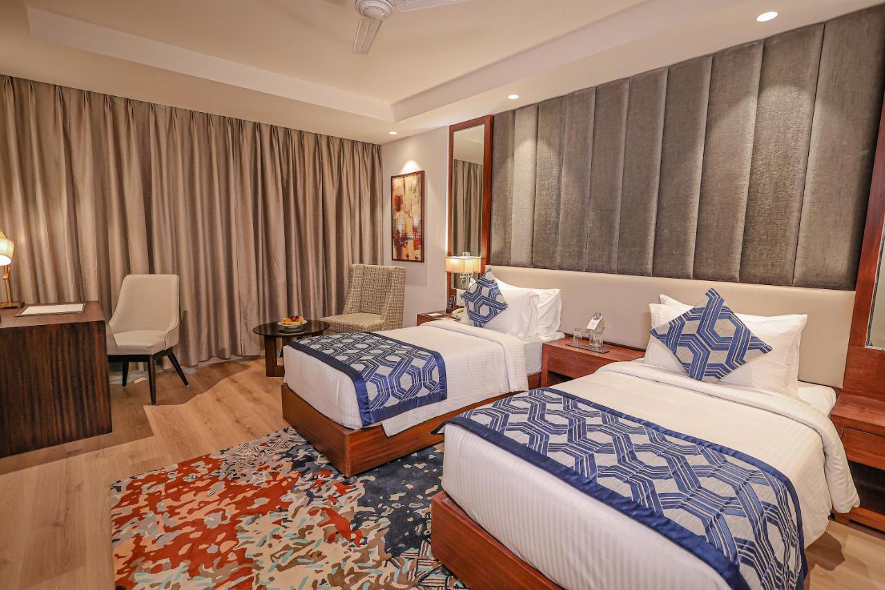 Regenta Dehradun By Royal Orchid Hotels Limited Exterior foto