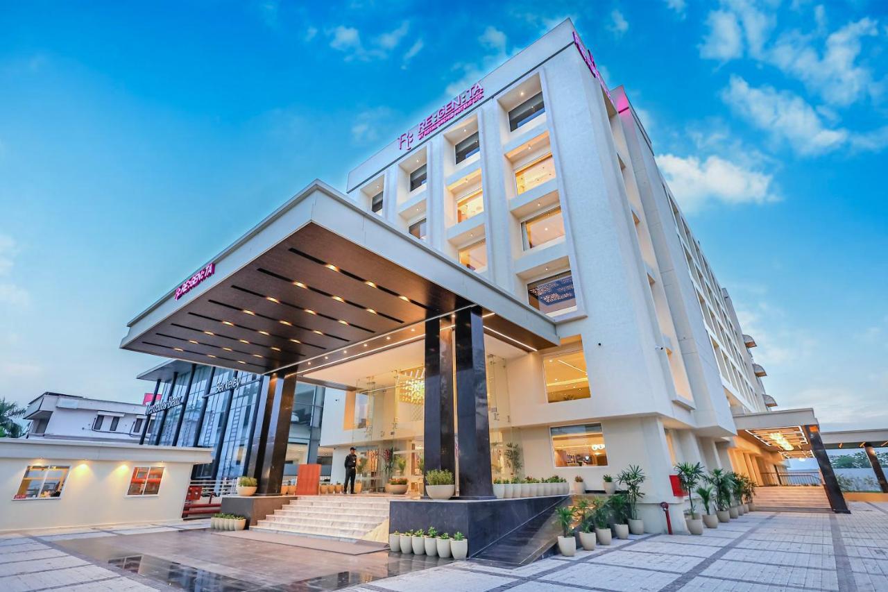 Regenta Dehradun By Royal Orchid Hotels Limited Exterior foto