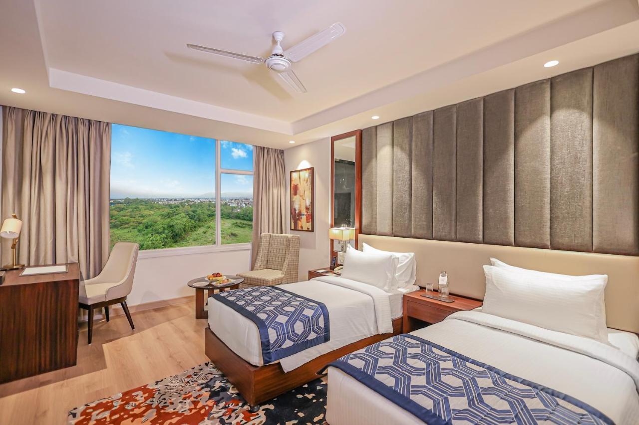 Regenta Dehradun By Royal Orchid Hotels Limited Exterior foto