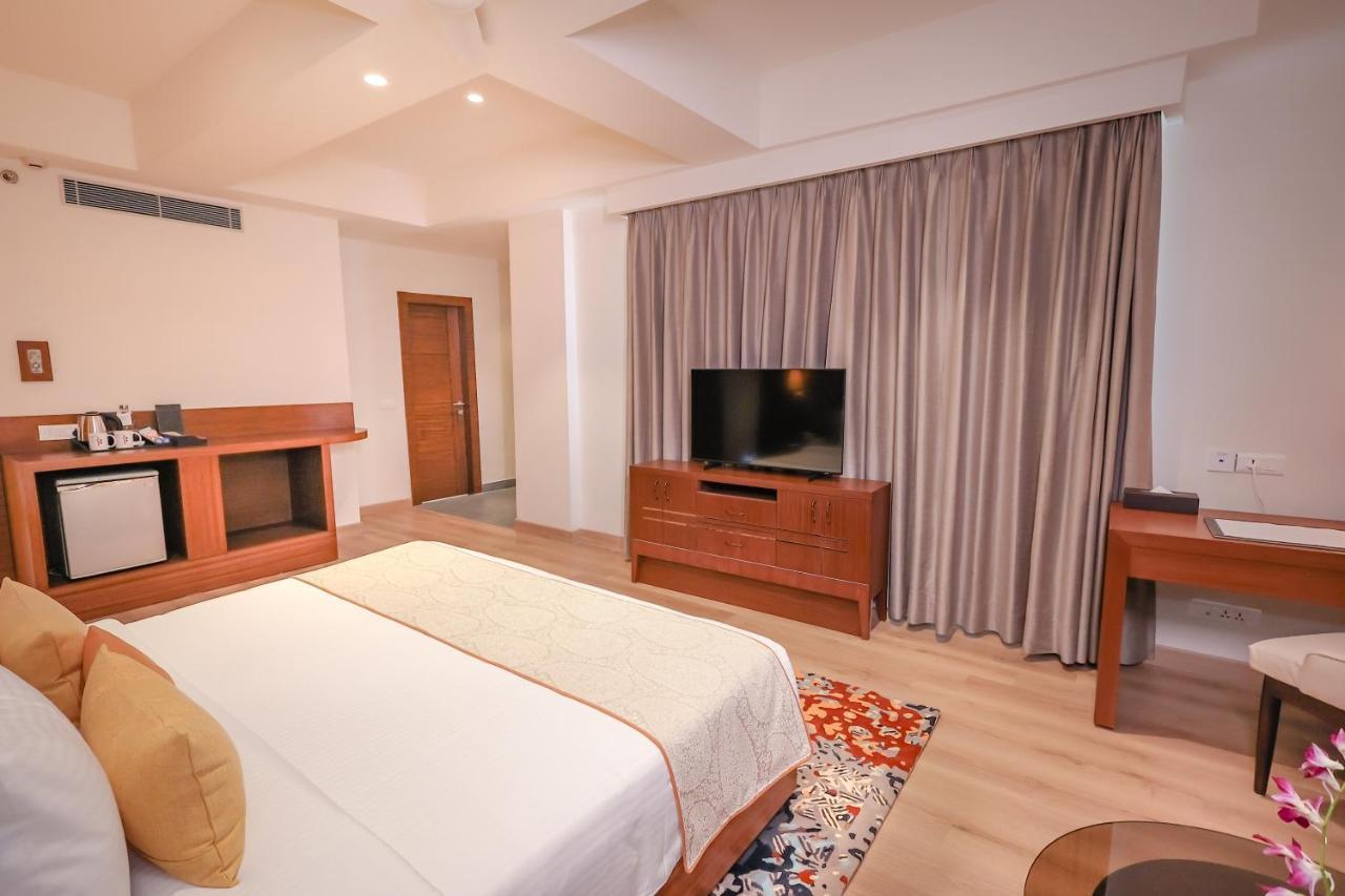 Regenta Dehradun By Royal Orchid Hotels Limited Exterior foto